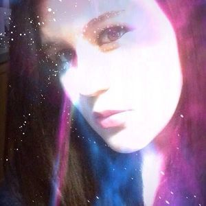 Meet your Posher, Catie